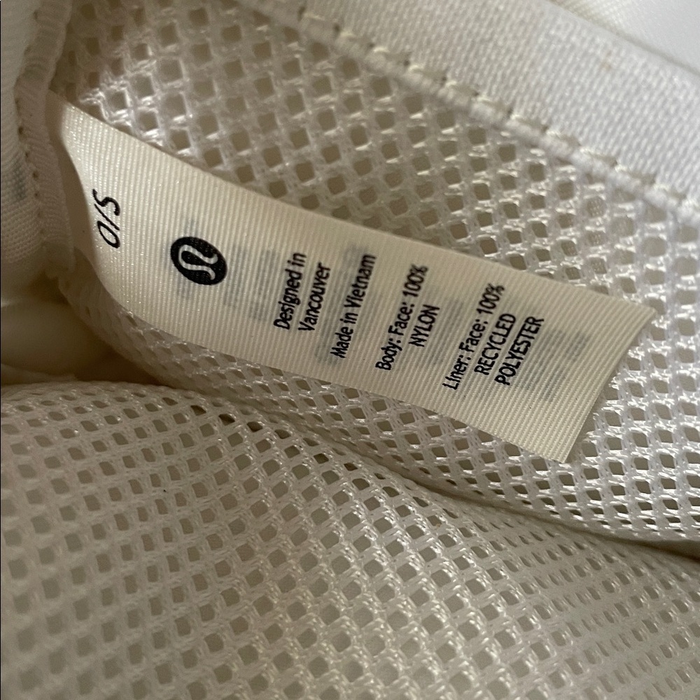 Lululemon Athletica White Puff Belt Bag - Picture 6 of 7